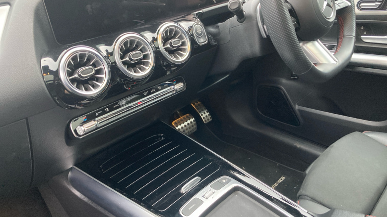 Mercedes-Benz GLA 220d 4Matic AMG Line Premium Plus 5dr Auto Diesel Hatchback